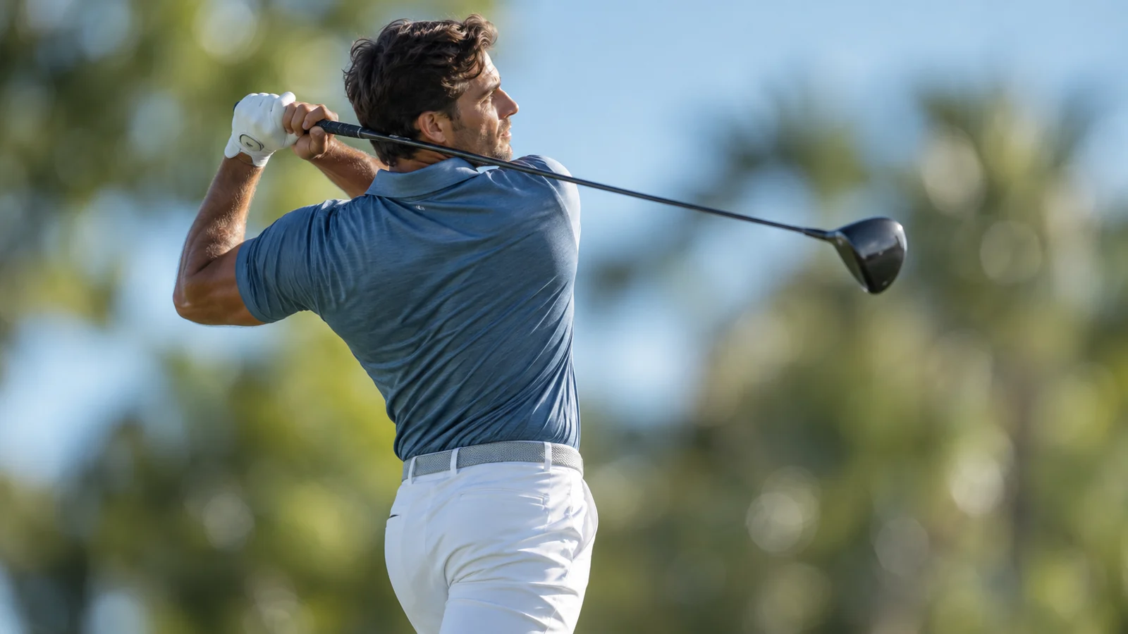 Representative South Florida private-club lifestyle scene for Jupiter Country Club